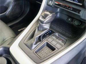Toyota RAV4 2.0 GX auto - Image 9