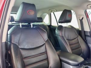 Toyota RAV4 2.0 GX auto - Image 11