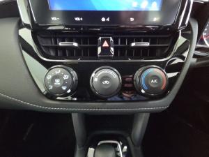 Toyota Corolla Cross 1.8 Xi - Image 16