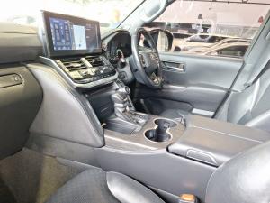 Toyota Land Cruiser 300 3.5T GR-Sport - Image 7