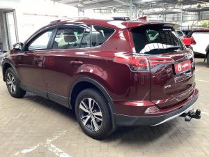 Toyota RAV4 2.0 GX auto - Image 24