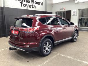 Toyota RAV4 2.0 GX auto - Image 2
