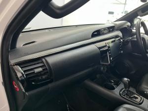 Toyota Hilux 2.8GD-6 Xtra cab 4x4 Legend auto - Image 7