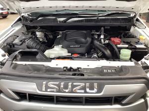 Isuzu D-Max 1.9TD double cab LS auto - Image 20