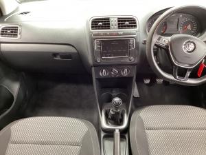 Volkswagen Polo sedan 1.6 Comfortline - Image 15
