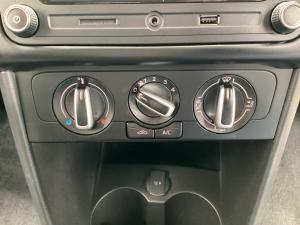 Volkswagen Polo sedan 1.6 Comfortline - Image 16