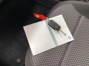 Volkswagen Polo sedan 1.6 Comfortline - Image 25