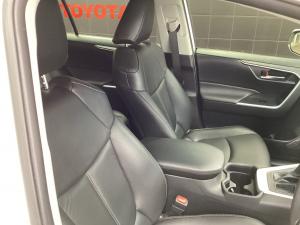 Toyota RAV4 2.0 GX auto - Image 16