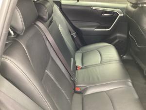 Toyota RAV4 2.0 GX auto - Image 17
