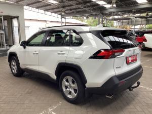 Toyota RAV4 2.0 GX auto - Image 23