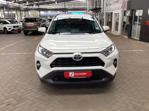 Toyota RAV4 2.0 GX auto - Image 4
