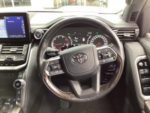 Toyota Land Cruiser 300 3.3D ZX - Image 8