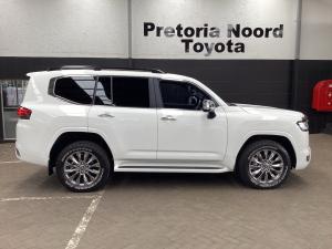 Toyota Land Cruiser 300 3.3D ZX - Image 3