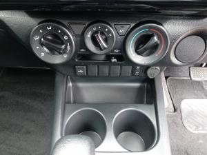 Toyota Hilux 2.4GD-6 double cab Raider auto - Image 15