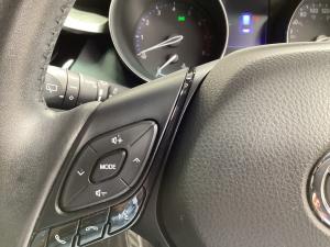 Toyota C-HR 1.2T Plus auto - Image 9