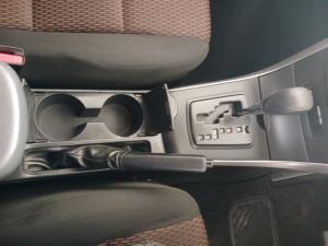 Toyota Corolla Quest 1.6 automatic - Image 10