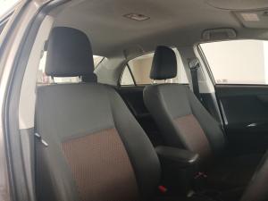 Toyota Corolla Quest 1.6 automatic - Image 16