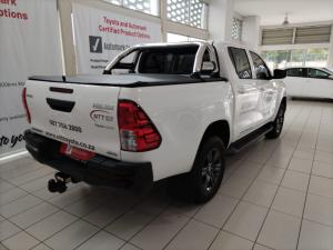 Toyota Hilux 2.4 GD-6 Raider 4X4 automaticD/C - Image 2