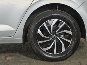 Volkswagen Polo 1.0 TSI Life - Image 9