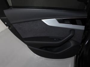 Audi A4 35 Tfsi Black Edition S Tronic - Image 13