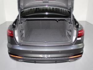 Audi A4 35 Tfsi Black Edition S Tronic - Image 7