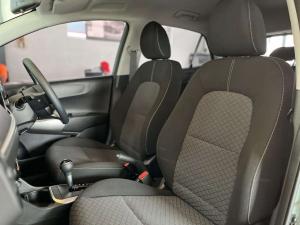 Kia Picanto 1.0 LX automatic - Image 11