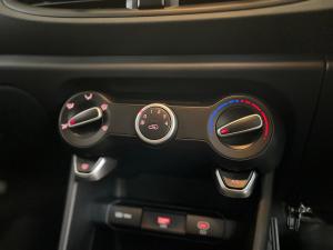 Kia Picanto 1.0 LX automatic - Image 18