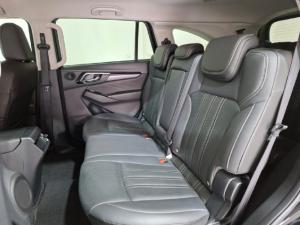 Isuzu mu-X 3.0TD LSE 4WD - Image 8