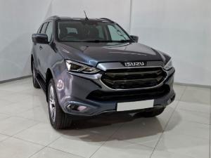 Isuzu MU-X 3.0D Onyx 4X4 automatic - Image 1