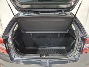 Suzuki Baleno 1.5 GLX auto - Image 5