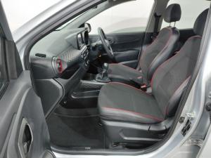 Hyundai Grand i10 1.0 Premium hatch - Image 12
