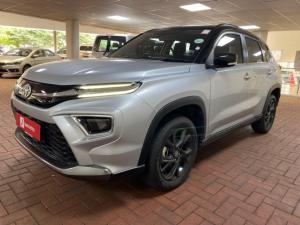 Toyota Urban Cruiser 1.5 XR manual - Image 3