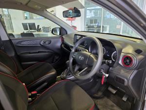 Hyundai Grand i10 1.2 Premium hatch - Image 8