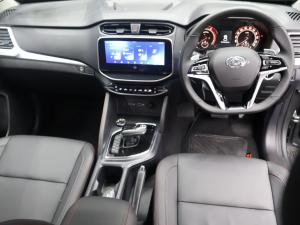 L D V T60 2.0D Bi-Turbo double cab Max Luxe 4x4 auto - Image 8