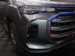 L D V T60 2.0D Bi-Turbo double cab Max Pro 4x4 auto - Image 6