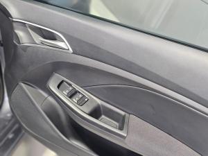 MG MG3 1.5 Comfort manual - Image 17