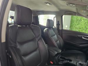 Isuzu D-Max 3.0TD double cab LS 4x4 auto - Image 9