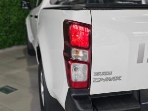 Isuzu D-Max 1.9TD double cab L auto - Image 6