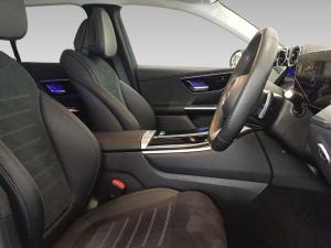 Mercedes-Benz GLC GLC300d 4Matic Avantgarde - Image 13