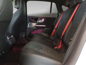 Mercedes-Benz EQE sedan EQE43 4Matic sedan - Image 14