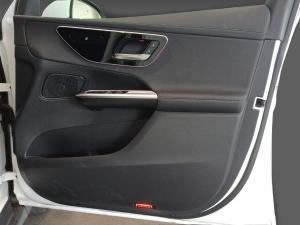 Mercedes-Benz GLC GLC220d 4Matic Avantgarde - Image 15