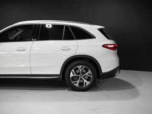 Mercedes-Benz GLC GLC300 4Matic Avantgarde - Image 20