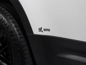 Land Rover Defender 110 D300 SE - Image 11