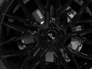 Land Rover Defender 110 D300 SE - Image 9