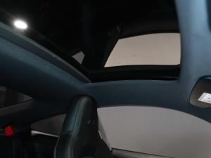 Porsche 911 Carrera 4 GTS coupe - Image 17