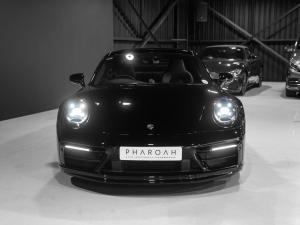 Porsche 911 Carrera 4 GTS coupe - Image 2