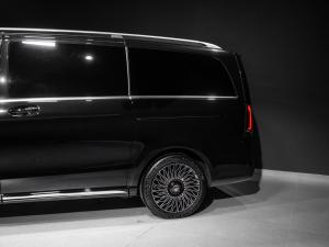 Mercedes-Benz V-Class V300d Exclusive - Image 9