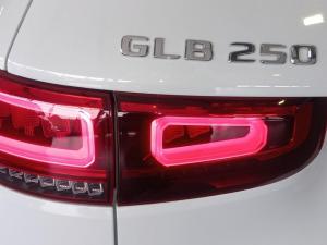 Mercedes-Benz GLB GLB250 Progressive - Image 20