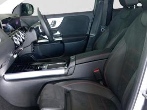 Mercedes-Benz GLA GLA200 Progressive - Image 14