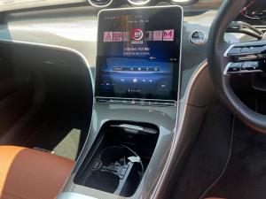 Mercedes-Benz C-Class C200 Avantgarde - Image 17